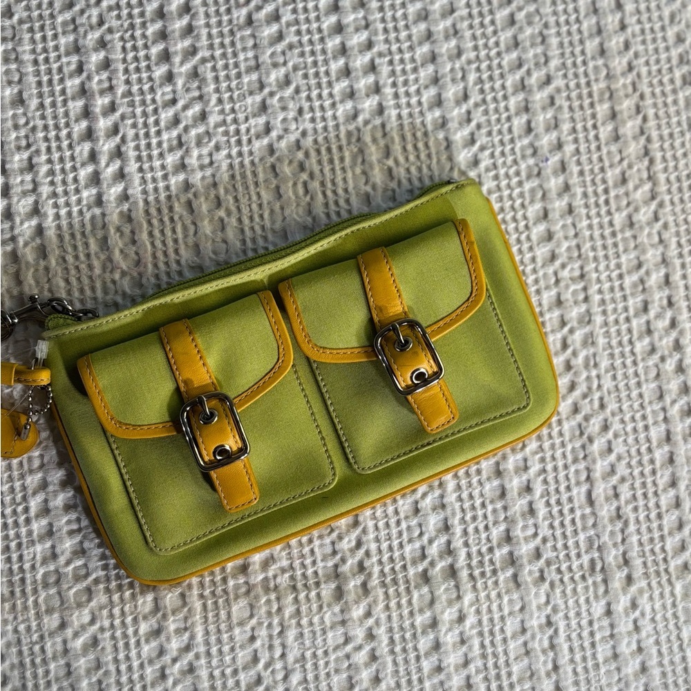 Vtg Coach Vtg Yellow Green Fab‎ Field Wristlet Statement Double Pocket Y2K Vibes - Picture 3 of 9